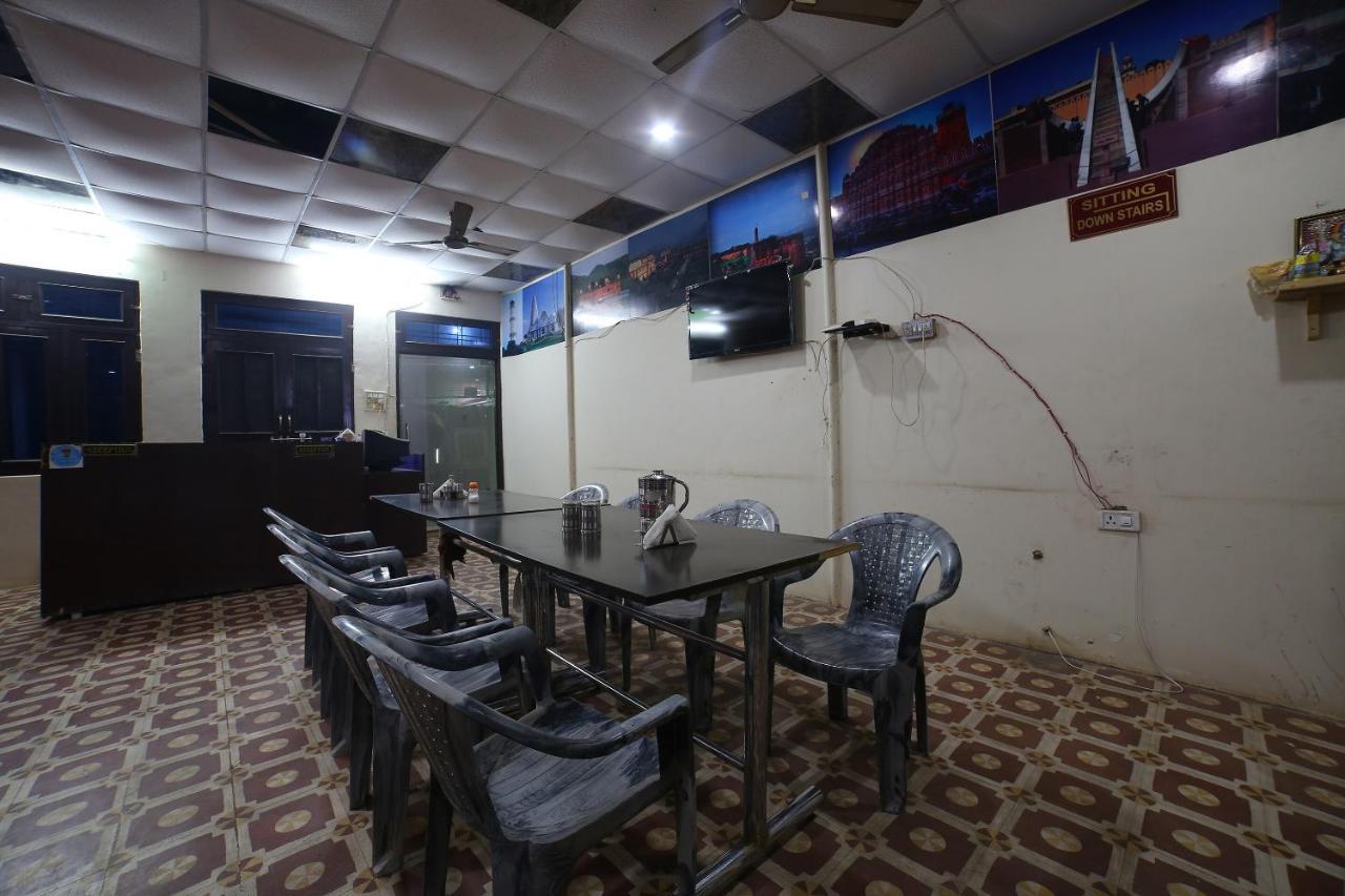 جايبور Spot On 38085 Hotel Amer Palace المظهر الخارجي الصورة