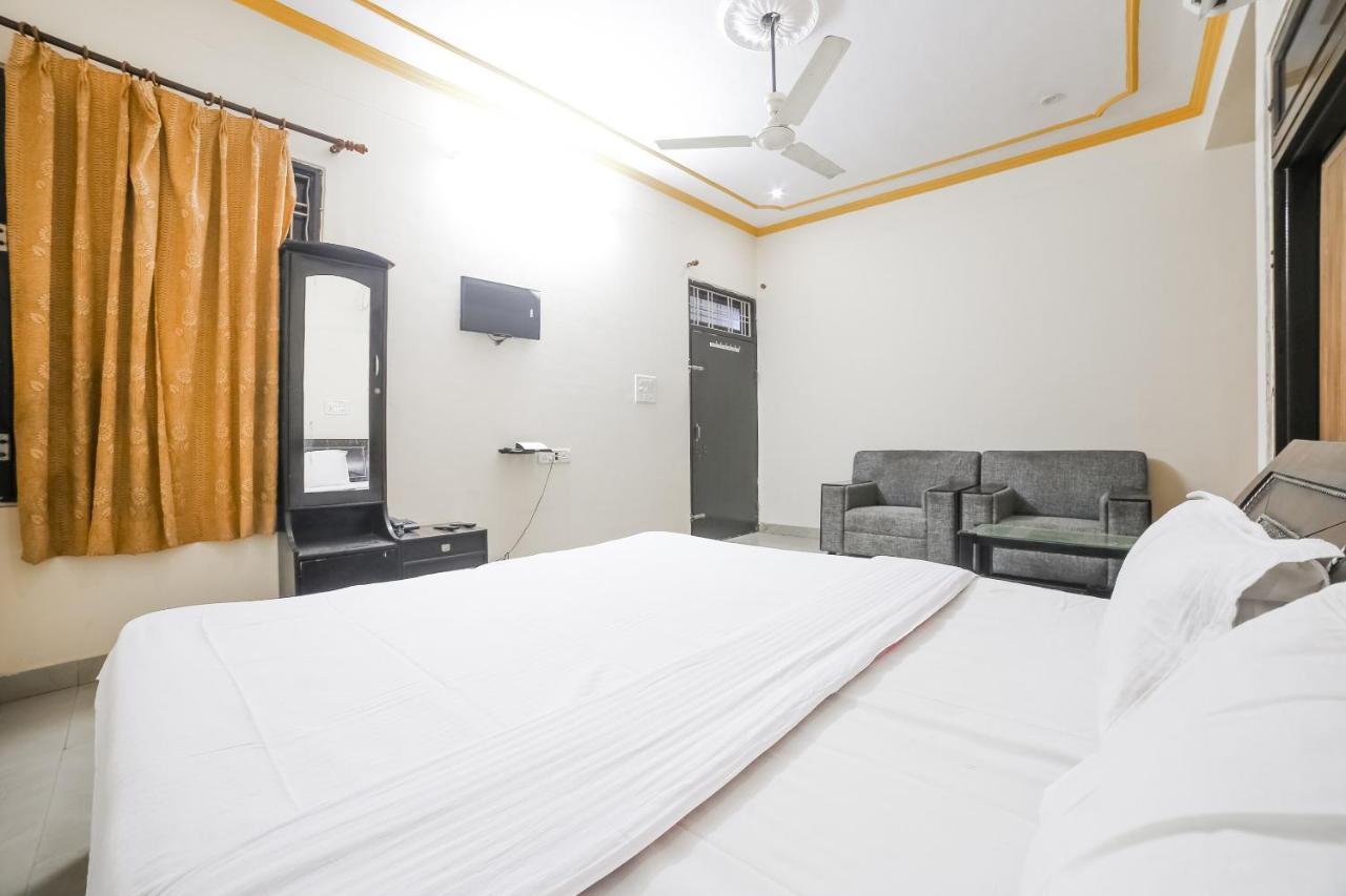 جايبور Spot On 38085 Hotel Amer Palace المظهر الخارجي الصورة